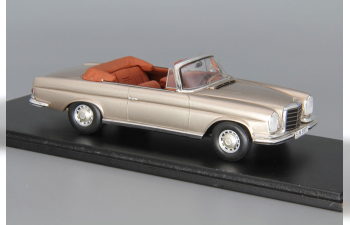 MERCEDES-BENZ W111 280SE 3.5 Convertible, ivory