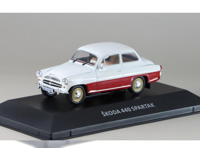 SKODA 440 Spartak (1957), white/red