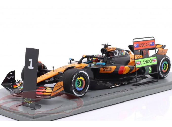 McLAREN MCL39 №81 Pole Position & Winner China GP (Shanghai) Formula 1 Oscar Piastri (2025)
