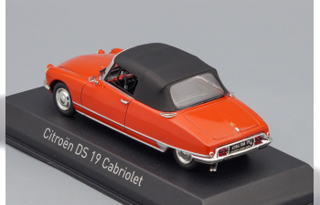 CITROËN DS19 Cabriolet 1965, corail red