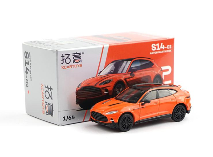 ASTON MARTIN DBX, orange