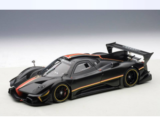 PAGANI Zonda Revolution 2013 (black carbon fiber)