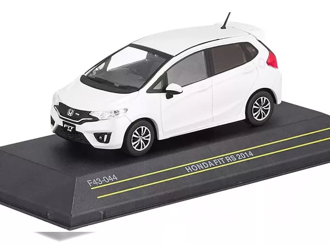 HONDA Fit RS (2014), white