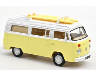 VOLKSWAGEN T2 Combi Camper Van с досками для серфинга (1973), Pastel Yellow