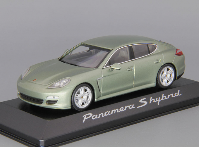 PORSCHE Panamera S Hybrid Cryst, green metallic