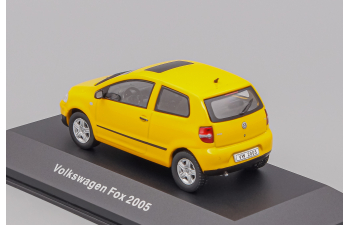VOLKSWAGEN Fox (2005), yellow