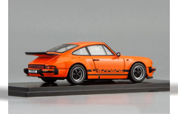 PORSCHE 911 Carrera 3.2 (1984), orange