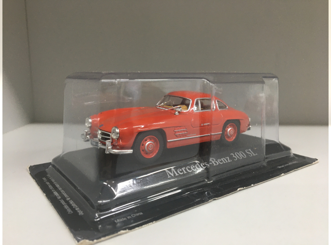 MERCEDES-BENZ 300 SL (1959), Mercedes-Benz Offizielle Modell-Sammlung 81, красный