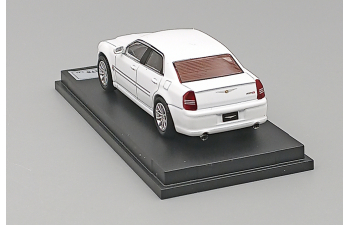 CHRYSLER 300C SRT8 LX (2008), white