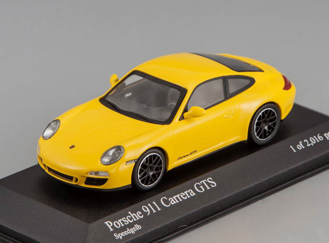 PORSCHE 911 GTS 997 II (2011), yellow