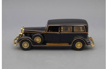 Китайский автомобиль 30-х годов, черный