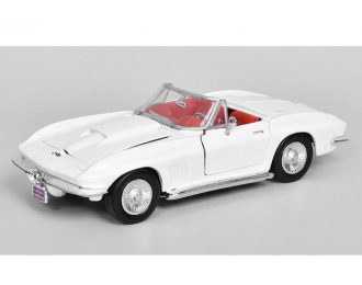 CHEVROLET Corvette Cabriolet (1967), White