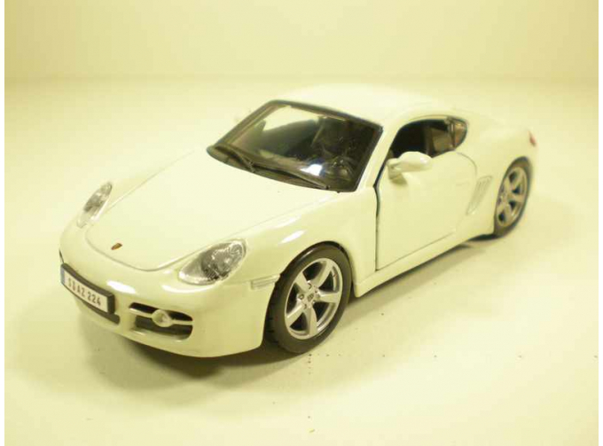 PORSCHE Cayman S, Street Fire 1:32, белый