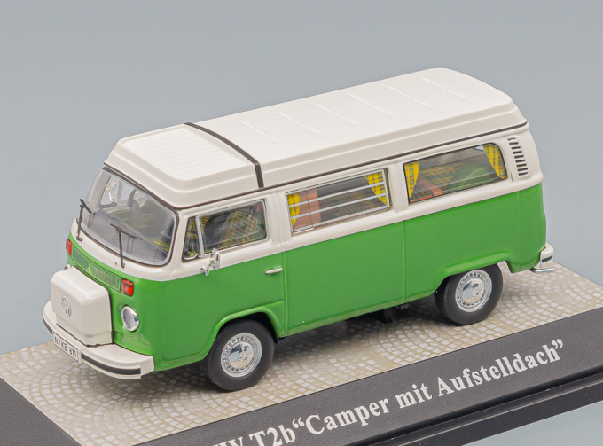 VOLKSWAGEN T2b Camper, green / beige