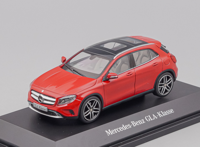 MERCEDES-BENZ GLA-Klasse X156, red