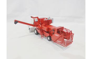Сборная модель зерноуборочного комбайна СК-5М-1 "НИВА"