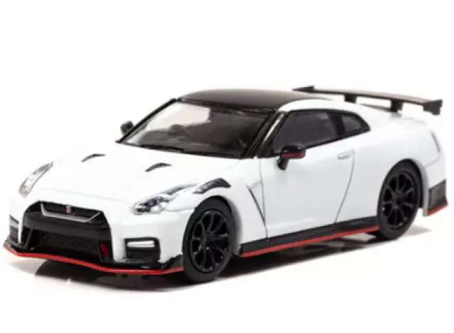 NISSAN GT-R NISMO (R35) (2020), brilliant white pearl