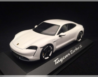 Porsche Taycan Turbo S 2019 Carrara white