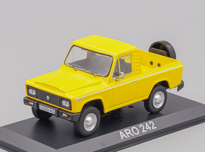 ARO 242, Masini de Legenda 53, yellow