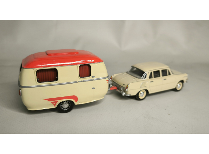 Автомобильный прицеп Karosa W4 dingo