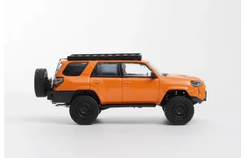 TOYOTA 4 Runner Light Modified Version *LHD* with 18 accessories, orange