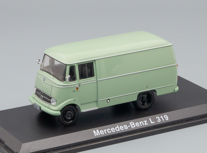 МERCEDES-BENZ L319, light green