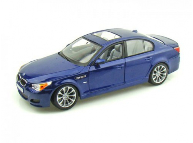 BMW M5 E60, blue met