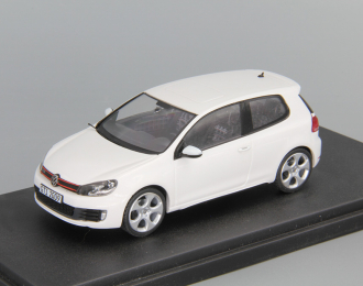 VOLKSWAGEN Golf VI GTI, candy white