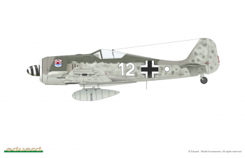 Сборная модель Истребитель Второй Мировой Fw 190A версия Royal Class.