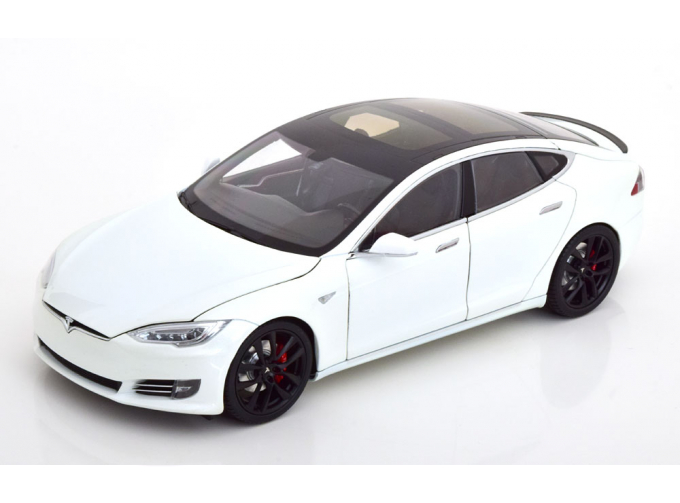 TESLA Model S P100D (2016), white-metallic