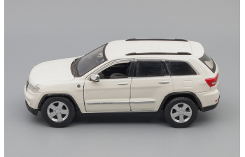 JEEP Grand Cherokee Laredo (2011), white