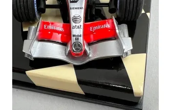 McLAREN Mercedes Benz MP4/21 Kimi Raikkonen (2006), silver/red