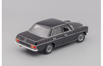 MERCEDES-BENZ 220 W115, black