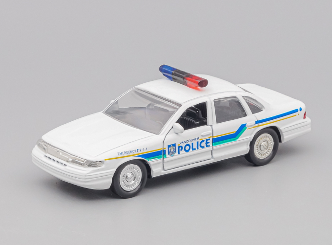 FORD Crown Victoria Vancouver Police, white