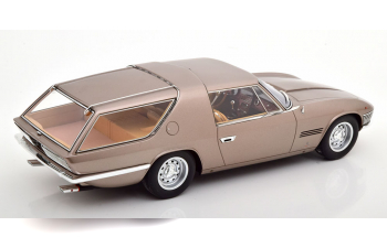 FERRARI 330 GT 2+2 Shooting Brake Vignale (1968), light brown-metallic