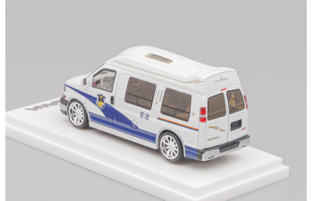 GMC Savana, white
