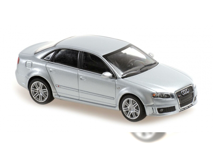 AUDI RS4 (2004), silver