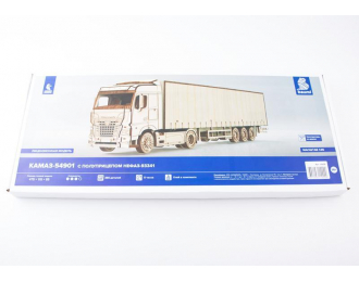 Сборная модель Камский грузовик 54901 с полуприцепом НЕФАЗ-93341