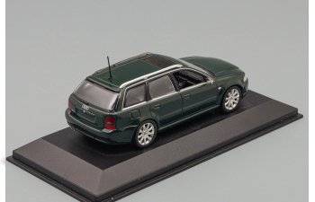 AUDI RS4 (2000), green