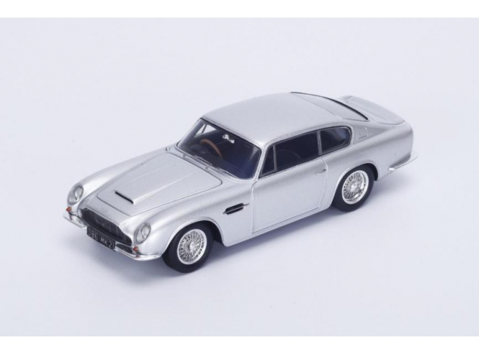 Aston Martin DB6 MK II 1969 (silver)
