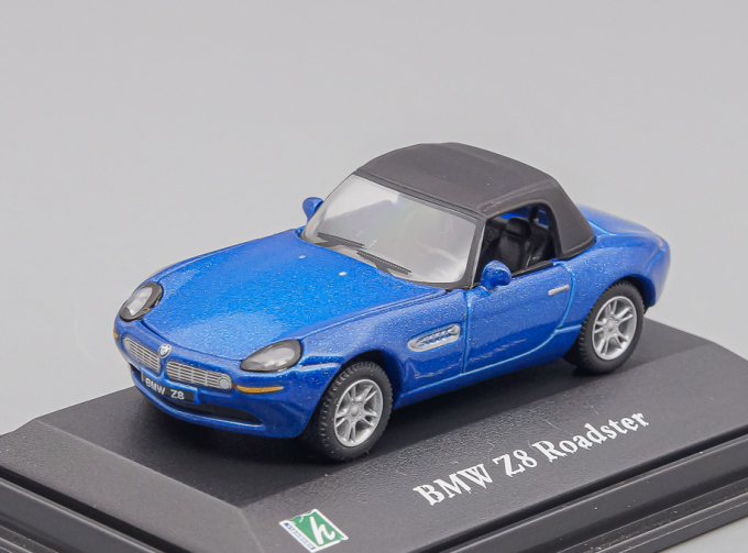 BMW Z8 Roadster, blue