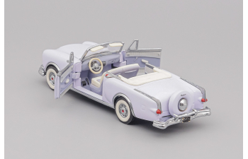 PACKARD Caribbean (1953), violet blue