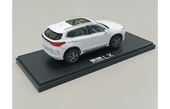 EXEED LX (2019), pearl white