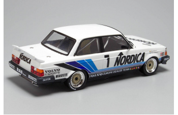 Сборная модель Volvo 240 Turbo 1986 ETCC Hockenheim Winner