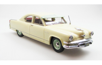 KAISER Deluxe 2х дверный седан (1953), белый