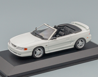 FORD Mustang Convertible (1994), white