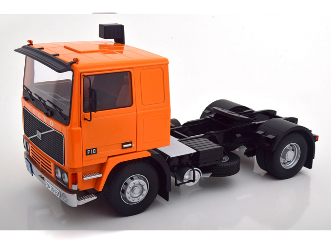 VOLVO F10 (1977), orange/schwarz