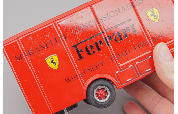 (Уценка!) FORD C-Type Truck F1 Ferrari Car Transporter Uk Maranello Concessionaries Ltd, red
