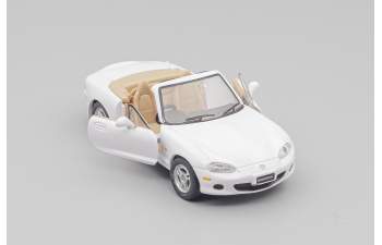 MAZDA Roadster, white