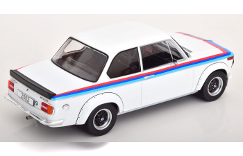 BMW 2002 Turbo, white decor